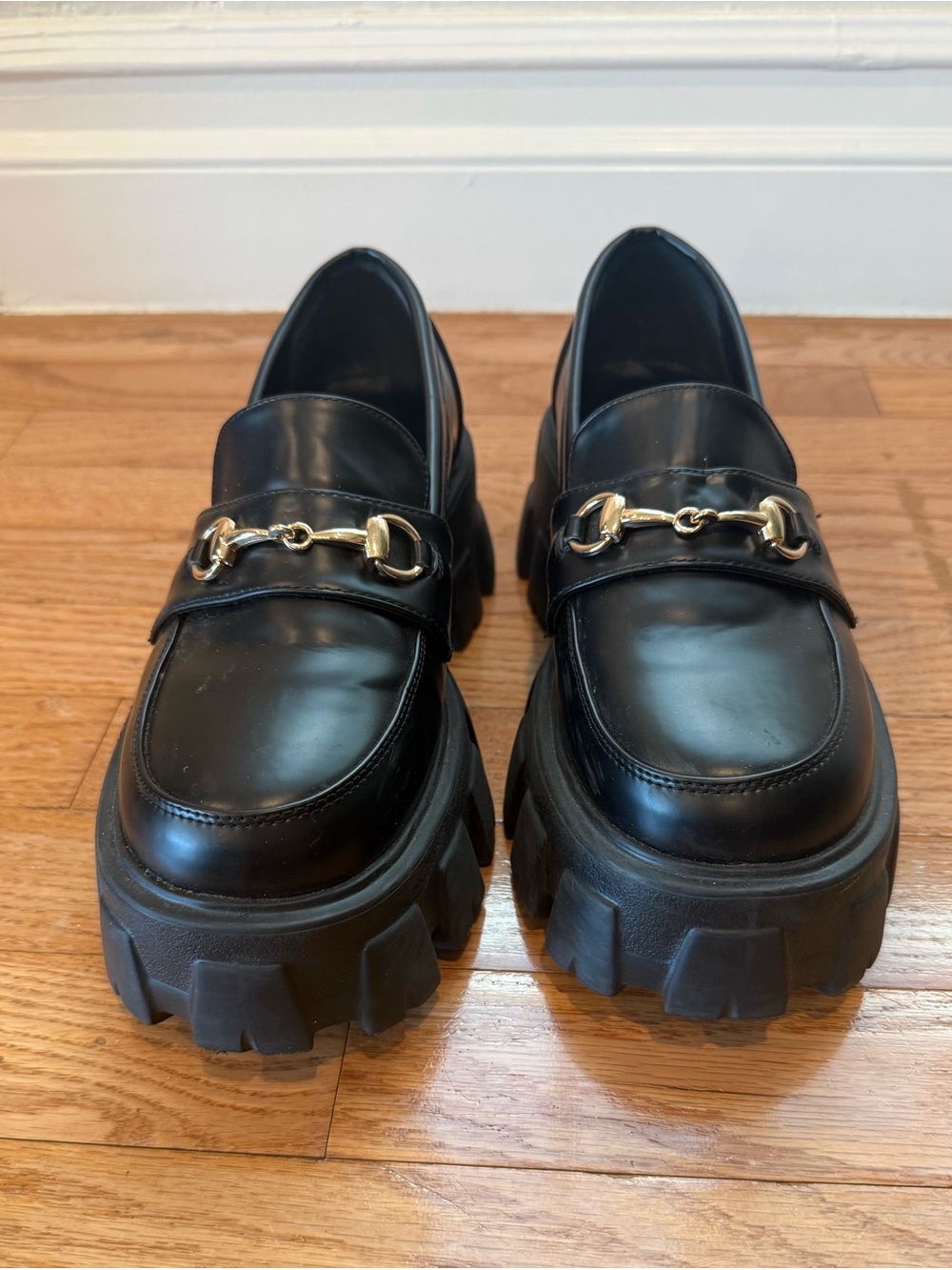 Princess Polly Black Chunky Lug Sole Loafers Platform Shoes Size 6 gold Horsebit